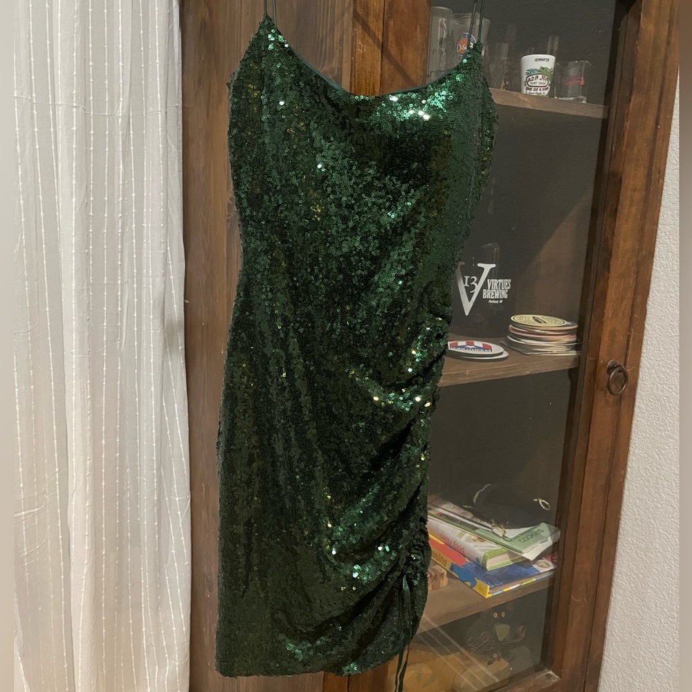 Windsor short sequins dress